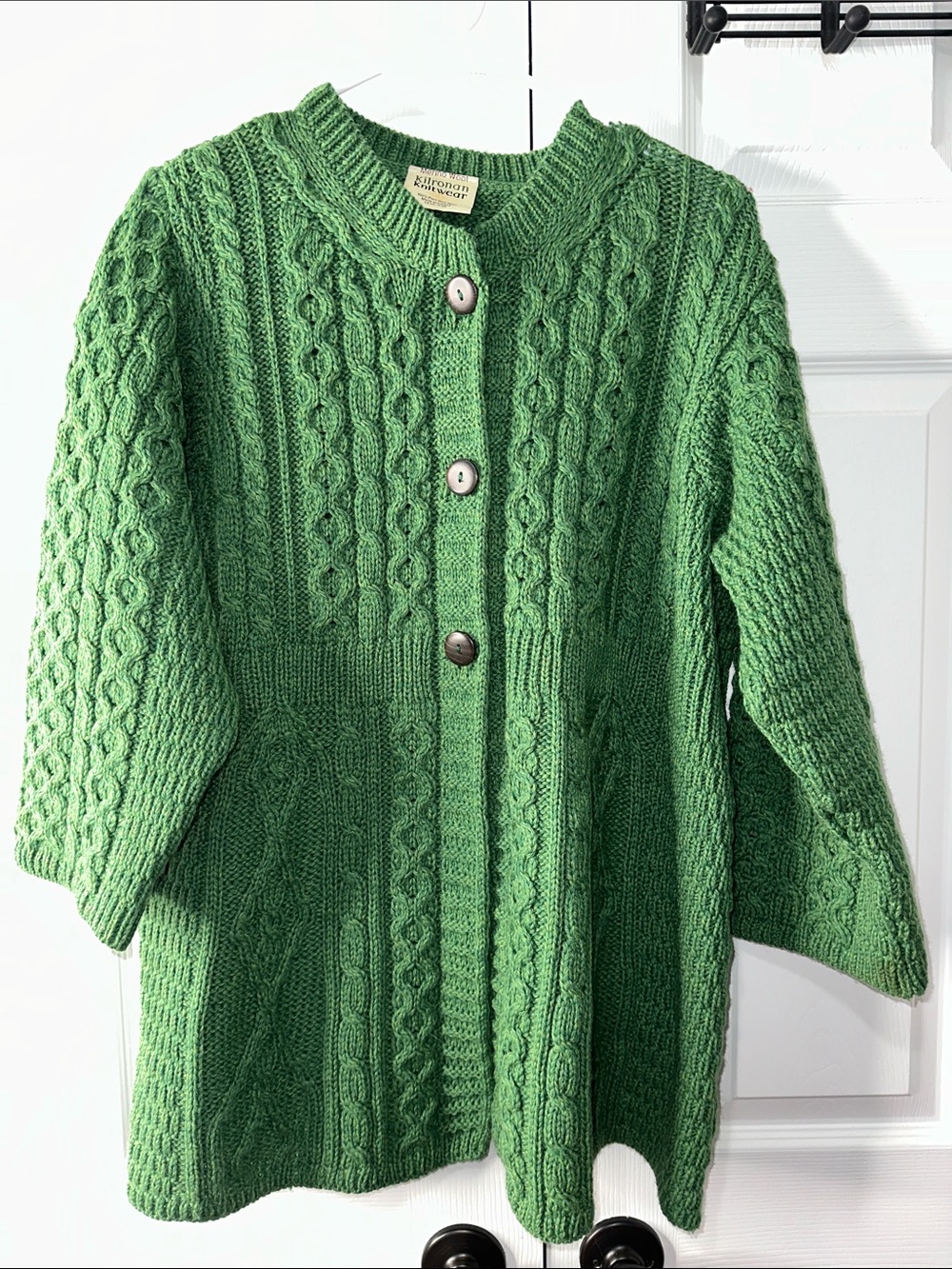 Kilronan Knitwear Green Cable Knit Button-Front Cardigan 100% wool